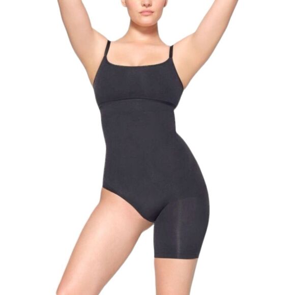 SKIMS Solution NWOT Short #2 Shapewear Right Leg Exposed Onyx Sz 4X - 5X - Picture 2 of 9